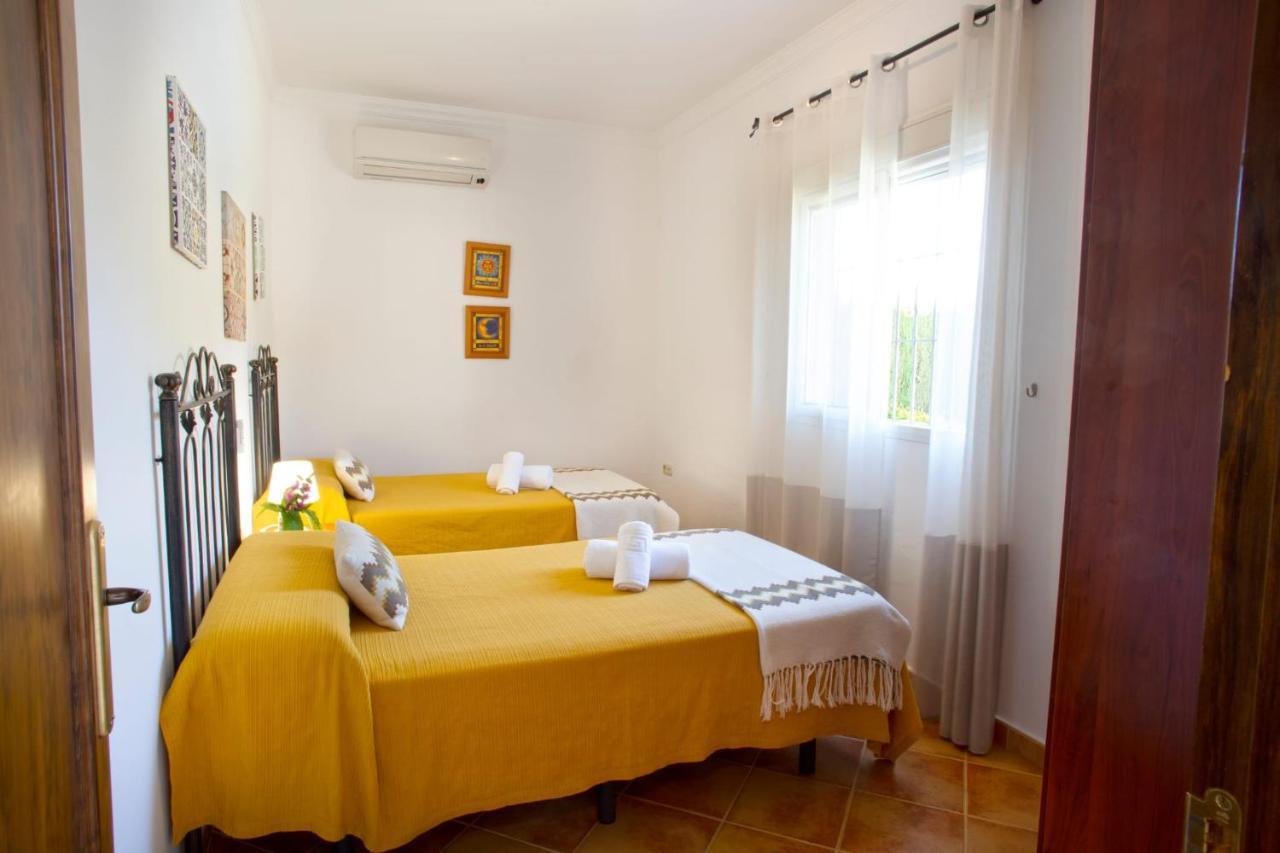 Casa Rural Los Ninos 알고도날레스 외부 사진